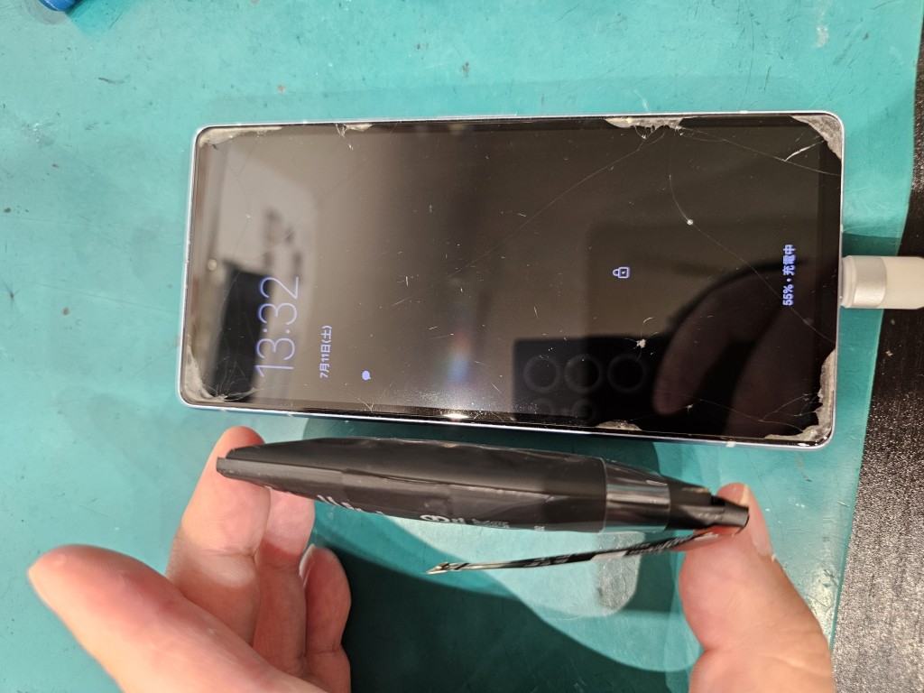 OPPO A3 5Gの画面割れ修理致しました！スマホでお困りの時は【スマホ